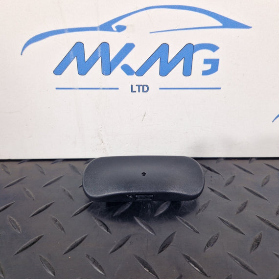 16-23 AUDI S5 COUPE GENUINE WINDSHIELD WASHER JET SPRAYER SPRAY 8W6955988A