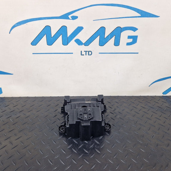 18-ON MERCEDES A CLASS W177 CENTRAL CONSOLE MOUNT BRACKET A1776831400