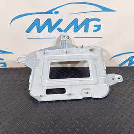 18-ON MERCEDES A CLASS W177 SPEEDOMETER MODULE BRACKET HOLDER MOUNT A2475455700