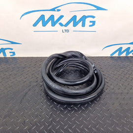 14-20 MERCEDES BENZ GLA X156 REAR DOOR RUBBER SEAL FITS LEFT & RIGHT A1566920176