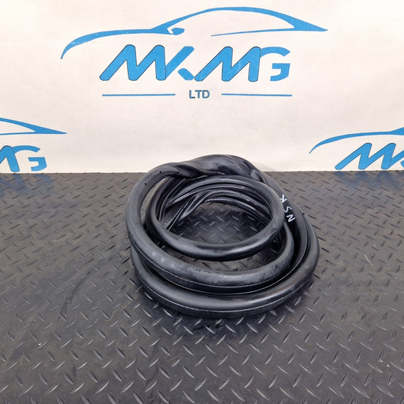 14-20 MERCEDES BENZ GLA X156 REAR DOOR RUBBER SEAL FITS LEFT & RIGHT A1566920176
