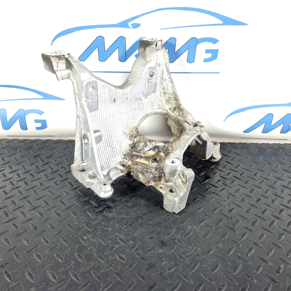 16-19 AUDI A4 B9 GENUINE OEM FRONT RIGHT SIDE SUBFRAME BRACKET MOUNT 8W0399296E