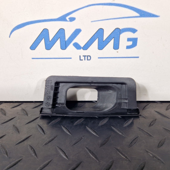 16-19 AUDI A4 B9 GENUINE FRONT RIGHT REINFORCEMENT BEAM SEAL 8W0819142A