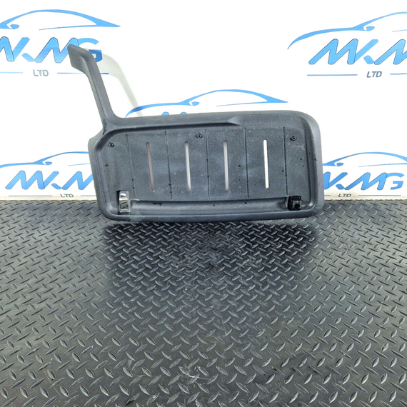 18-ON MERCEDES BENZ SPRINTER W907 SUN VISOR LEFT BRACKET TRIM A9106900002