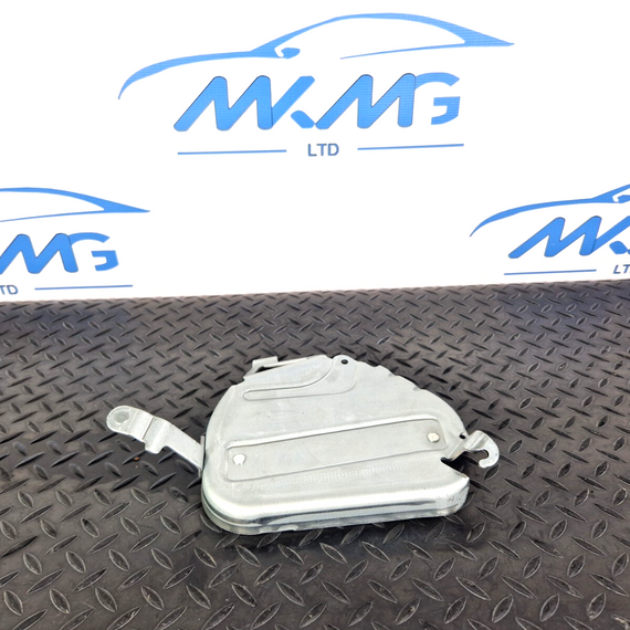 14-20 MERCEDES BENZ GLA 200 X156 CONTROL UNIT HOLDER BRACKET A1565450200