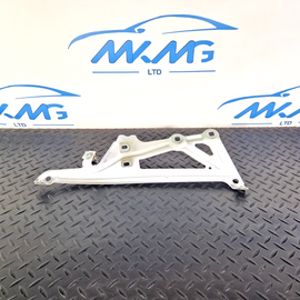 16-22 BMW X1 F48 GENUINE FRONT LEFT PASSENGER SIDE WING BRACKET MOUNT 7329447