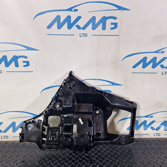 20-24 BMW 1 SERIES F40 GENUINE REAR RIGHT BUMPER GUIDE BRACKET 7461400