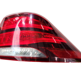 16-19 MERCEDES GLE W166 GENUINE REAR RIGHT O/S OUTER LED TAIL LIGHT A1669065802