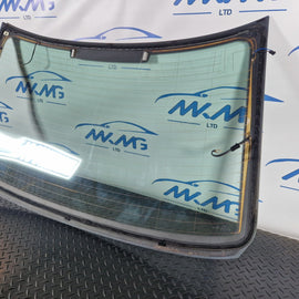 16-19 AUDI A4 B9 REAR WINDSHIELD WINDSCREEN WINDOW GLASS 8W5845501