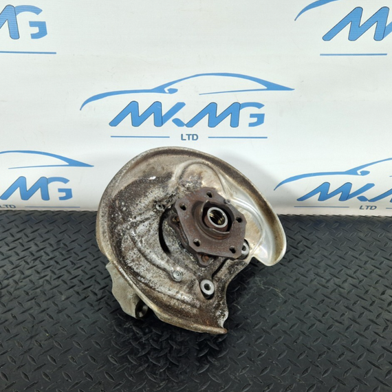 16-19 AUDI A4 B9 GENUINE OEM REAR RIGHT O/S DRIVER SIDE WHEEL HUB 8W0505432Q