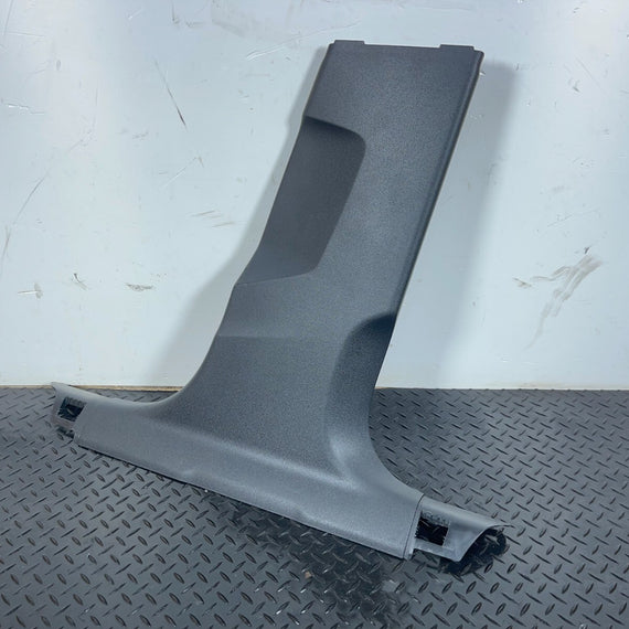 16-19 AUDI A4 B9 GENUINE RIGHT DRIVER SIDE B-PILLAR TRIM COVER 8W0867240