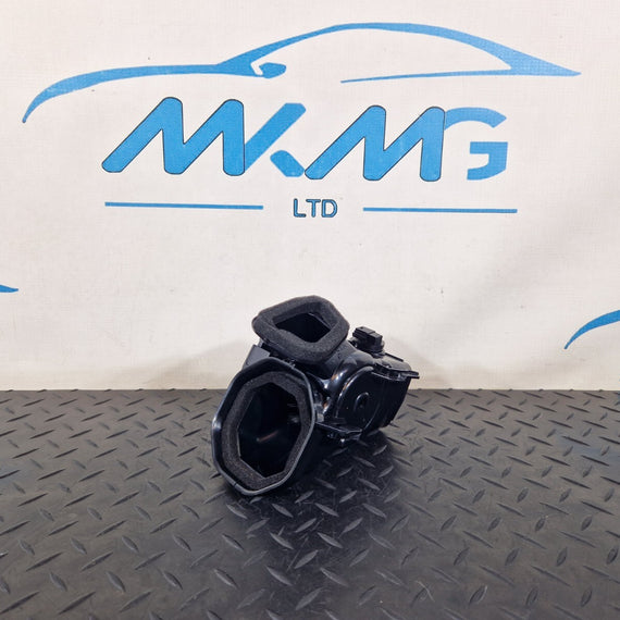 14-21 MERCEDES BENZ W205 DASHBOARD RIGHT SIDE AIR DUCT VENT A2058300200