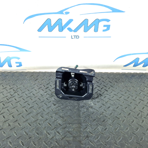 10-13 BMW X5 E70 LCI GENUINE RIGHT SIDE FRONT PANEL BRACKET 7223006