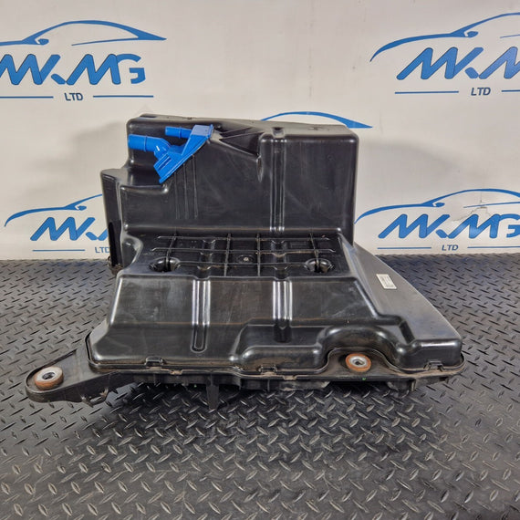 16-19 AUDI A4 B9 GENUINE AD-BLUE FUEL TANK 8W0131878AJ