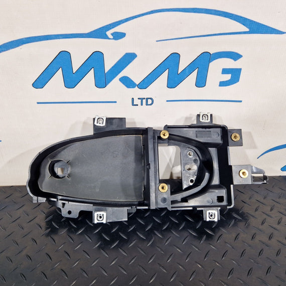 16-23 AUDI A5 F5 S LINE GEAR SHIFTING MECHANISM MOUNTING FRAME 8W2863531