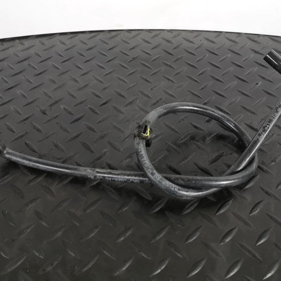 16-19 AUDI A4 B9 S-LINE GENUINE 2.0TDI O/S RIGHT SIDE HEADLIGHT WASHER HOSE