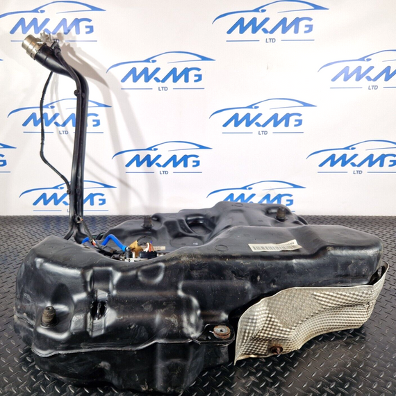 16-19 AUDI A4 B9 AVANT 1.4 TFSI GENUINE PETROL ENGINE FUEL TANK 8W0201021CJ