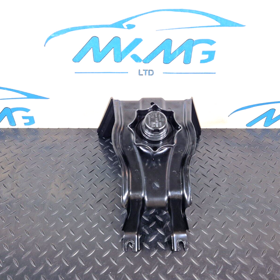 16-19 AUDI A4 B9 S-LINE GENUINE SPARE WHEEL BRACKET HOLDER 8W0802715