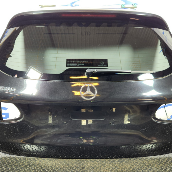 16-22 MERCEDES BENZ X253 REAR TAILGATE BOOTLID WITH GLASS IN OBSIDIAN BLACK 197