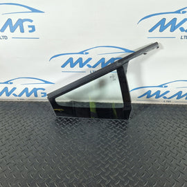 16-22 BMW X1 F48 GENUINE OEM REAR RIGHT O/S DOOR FIXED WINDOW GLASS 7405604
