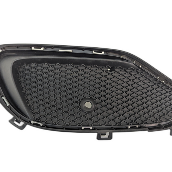 15-18 MERCEDES BENZ A W176 FRONT BUMPER LEFT GRILLE GENUINE A1768852700