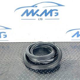 16-19 AUDI A4 B9 GENUINE REAR LEFT  SIDE DOOR RUBBER SEAL 8W5833721