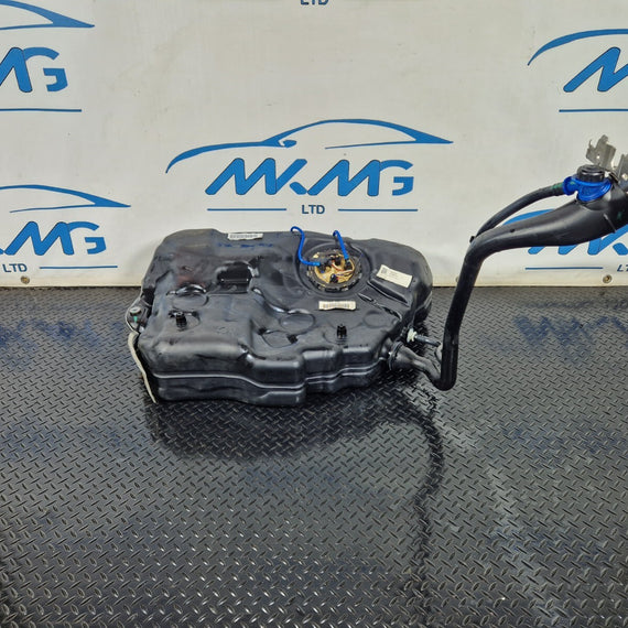 16-19 AUDI A4 AVANT B9 S-LINE DIESEL FUEL TANK WITH PUMP 8W0201021CG
