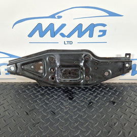 18-ON MERCEDES SPRINTER W907 FRONT BRACKET RIGHT LOWER MOUNT PLATE A9076220800