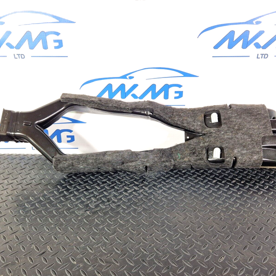 15-18 AUDI A7 4G CENTRE REAR VENTS AIR DUCTING CHANNEL 4G0857039