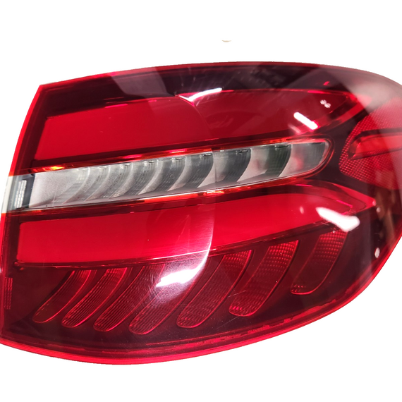 16-22 MERCEDES BENZ X253 UNBRANDED REAR RIGHT O/S OUTER TAIL LIGHT A2539061000