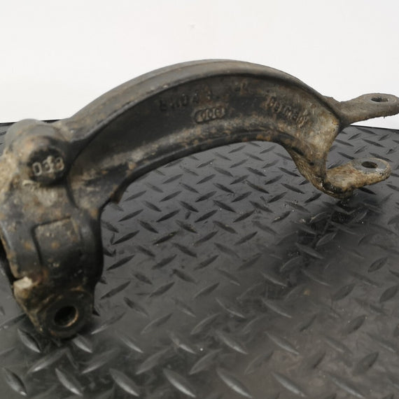 2010 AUDI A4 B8/A5 8T FRONT STRUT SUPPORT BRACKET 8K0413K