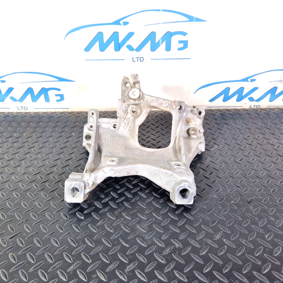 16-19 AUDI A4 B9 S-LINE OEM LEFT SIDE ENGINE MOUNT BRACKET 8W0399295E