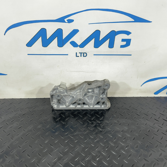 18-ON MERCEDES BENZ A CLASS W177 AMG LINE ENGINE CARRIER BRACKET A6542230004