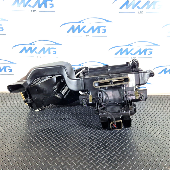 16-19 AUDI A4 AVANT B9 S-LINE GENUINE HEATER MATRIX COMPLETE BOX 8W2816005L