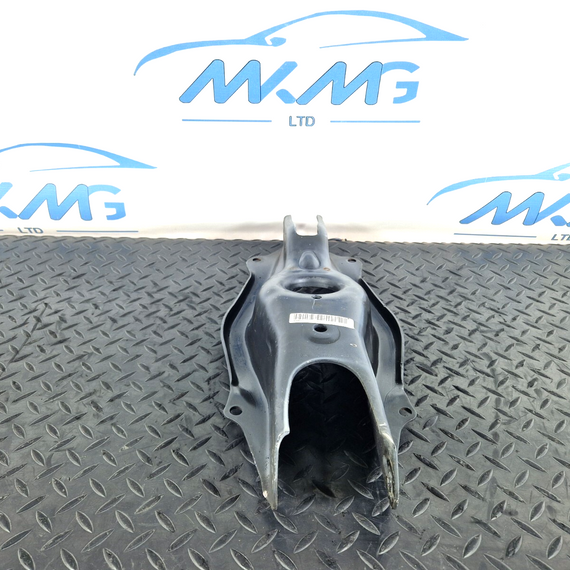 14-21 MERCEDES BENZ C300h W205 REAR CONTROL ARM SPRING CARRIER A2053522000