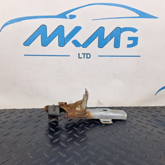 14-21 MERCEDES C200D W205 OEM EXHAUST PIPE MOUNT HOOK BRACKET HOLDER A2054902440