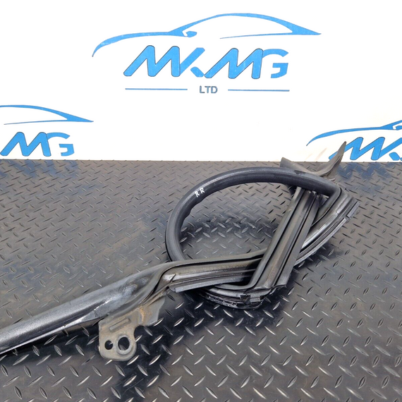 10-18 AUDI A7 4G S-LINE REAR RIGHT DOOR UPPER RUBBER WEATHER SEAL 4G8845696