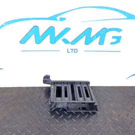 14-20 MERCEDES GLA 200 X156 GEARBOX CONTROL MODULE BRACKET HOLDER A2465450500