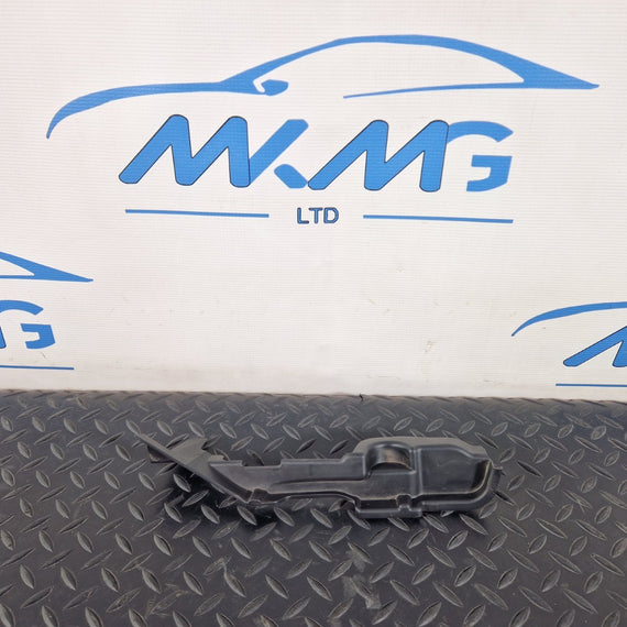 19-ON RANGE ROVER EVOQUE L551 GENUINE WIPER TRIM K8D202253A
