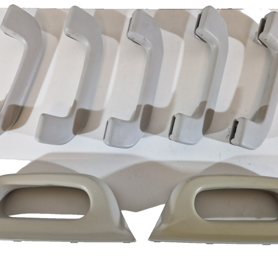 14-23 MERCEDES VITO W447 GENUINE FRONT AND REAR DOOR GRAB HANDLE SET A4478150262