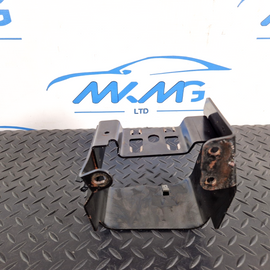 14-19 LAND ROVER L550 DISCOVERY SPORT FUEL FILTER BRACKET / HOLDER LR094192