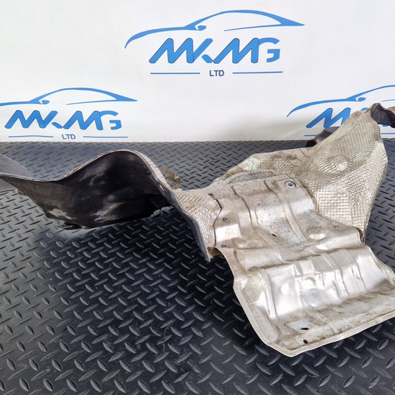 14-19 MERCEDES BENZ GLA X156 GENUINE ENGINE UNDERTRAY HEAT SHIELD A2465201323