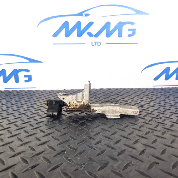 14-21 MERCEDES-BENZ C250D W205 OEM EXHAUST PIPE MOUNT HOOK BRACKET A2054902440