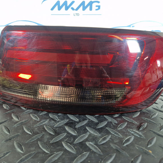 16-19 AUDI A4 B9 SALOON GENUINE REAR RIGHT O/S OUTER TAIL LIGHT 8W5945070A
