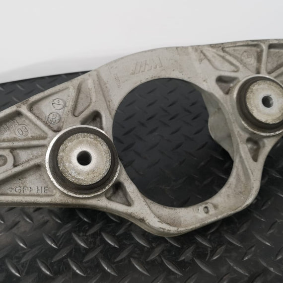 11-16 BMW M5 F10  4.4L V8 PETROL FRONT DIFF CARRIER BRACKET MOUNT 2284474 *B111