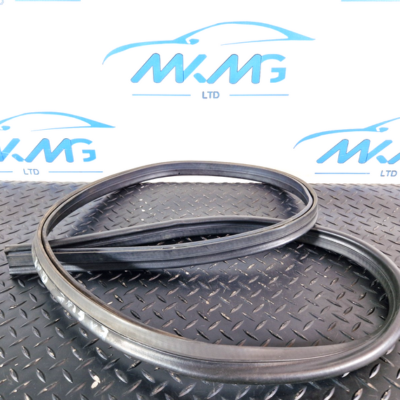 11-19 MERCEDES BENZ ML W166 GENUINE ENGINE BONNET HOOD GASKET SEAL