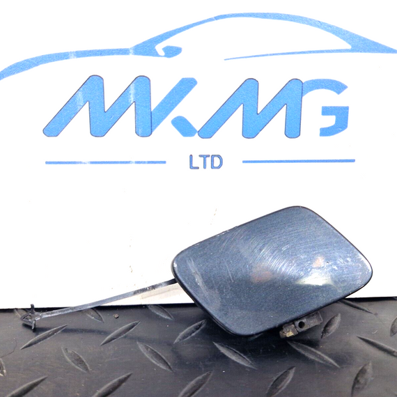 16-19 AUDI A4 AVANT B9 S-LINE GENUINE FRONT BUMPER TOW COVER 8W0807241A