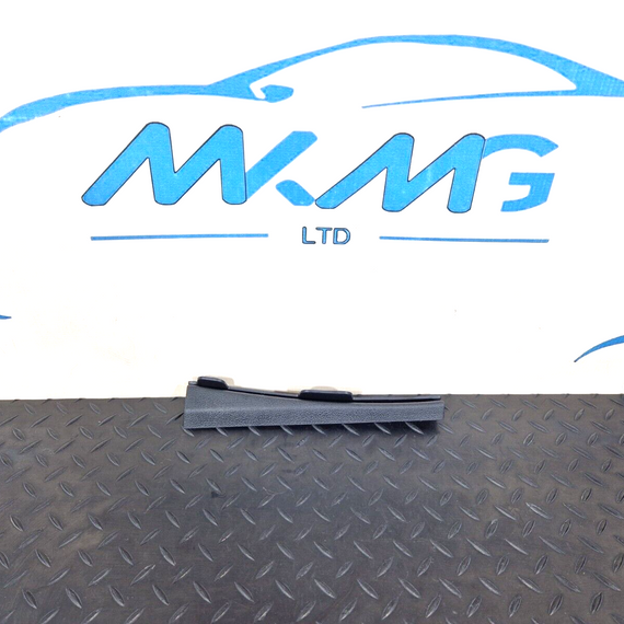 16-19 AUDI A4 B9 GENUINE RIGHT DRIVER SIDE A PILLAR BRACKET 8W0868204