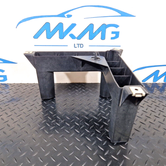 18-ON MERCEDES BENZ A CLASS W177 GENUINE MOUNT BRACKET A1776827500