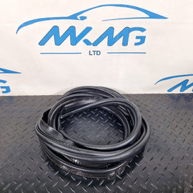 16-23 AUDI S5 COUPE GENUINE BOOTLID TAILGATE RUBBER SEAL 8W6827705B